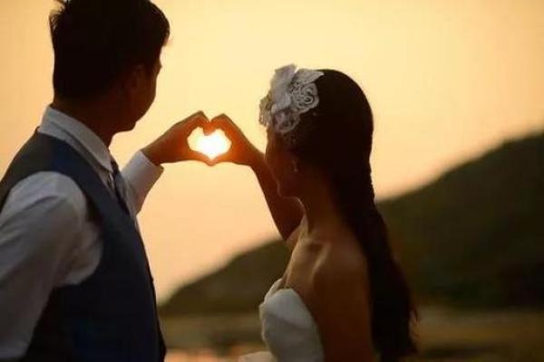 民间结婚选吉日的3种方法 准新人应该早知道 可获得婚姻和和美美