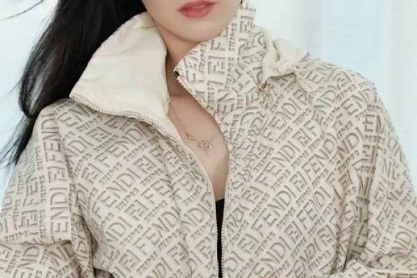 大陆女星：张柏芝是什么星座