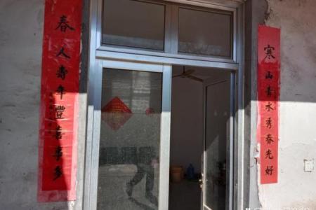 店铺门前有小房子风水好吗