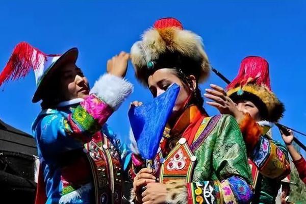 裕固族的传统节日和风俗习惯有哪些？