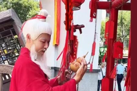 月老千里送姻缘的生肖 月老千里姻缘一线牵什么意思？