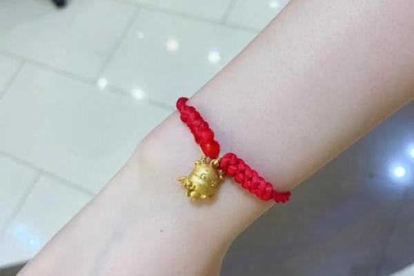 金牛星座适合佩戴什么饰品