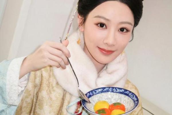 姓名配对明星杨紫是谁呀 杨紫姓名测试？
