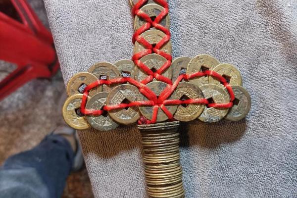 风水铜钱剑的忌讳铜钱剑摆放讲究