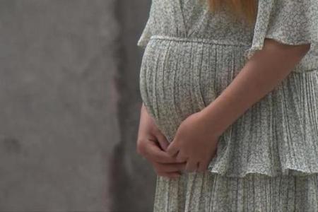 结婚14年怀孕18次，18个孩子个个离奇夭折，医生却说是血型的错