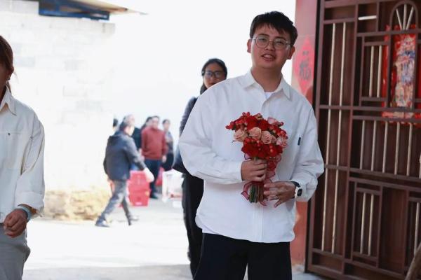 农村传统习俗：订婚又叫“发八字”，啥意思？仪式隆重有讲究