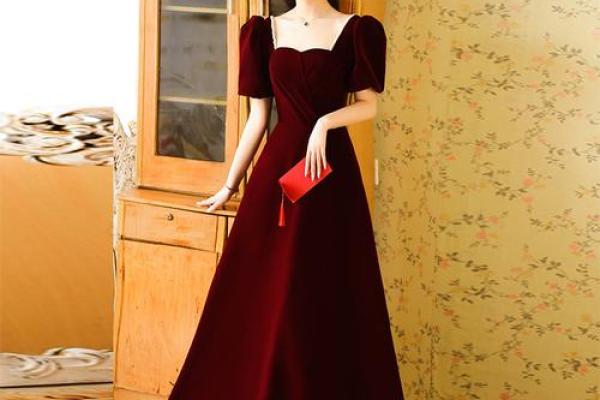 2023年订婚典礼主持人