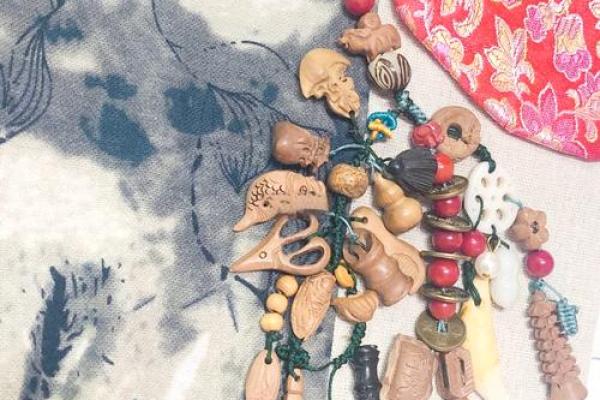 为什么桃木辟邪有什么讲究风水禁忌 为什么桃木辟邪有什么讲究风水禁忌