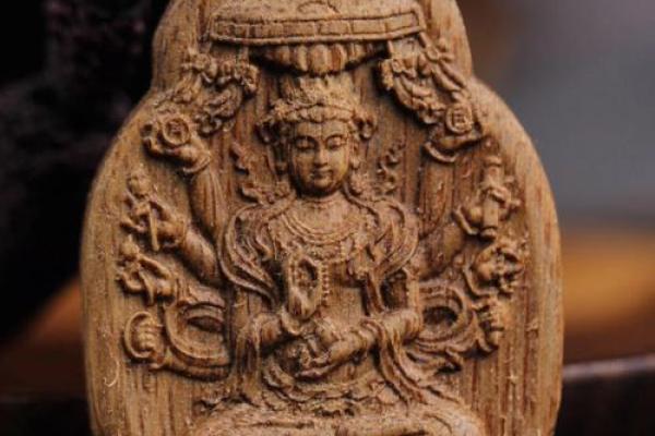 千手观音吊坠有几种 千手观音吊坠有几种