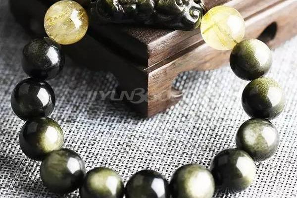 袜子风水行大运、除小人、旺财 袜子风水行大运、除小人、旺财