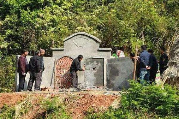阴宅风水骨灰迁移什么风水讲究 阴宅风水骨灰迁移什么风水讲究