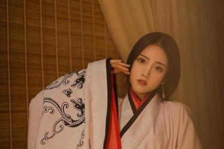 黄大仙灵签英雄难过美人关