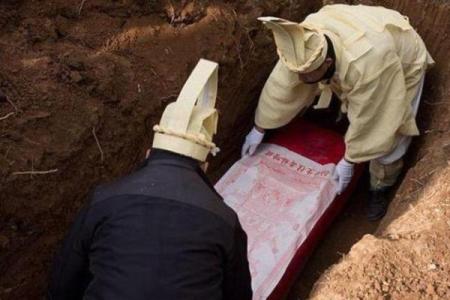 风水解答亡人一般给什么人托梦