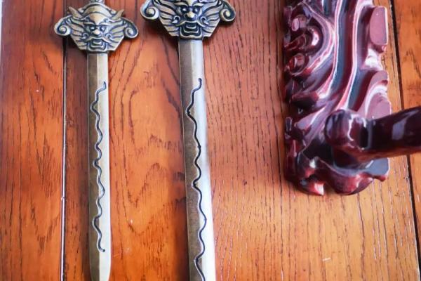 放在西南方风水剑应该挂在哪里