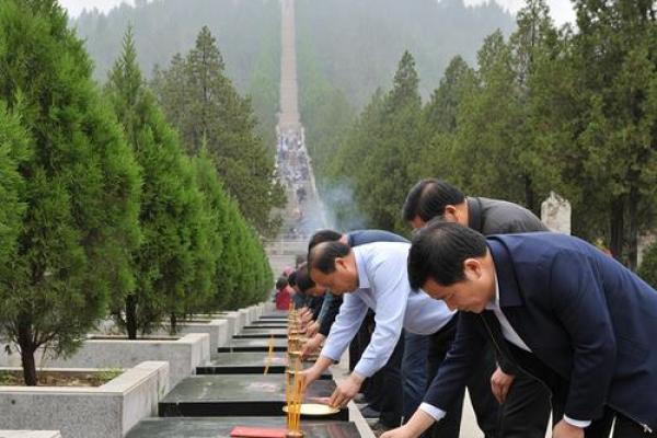 清明节该如何正确祭祖坟地风水