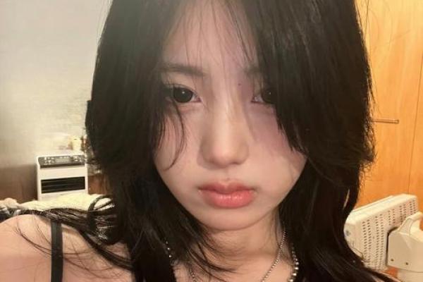 都说八字刘海特别好看,还真是这样,众刘海表示甘拜下风 都说八字刘海特别好看,还真是这样,众刘海表示甘拜下风