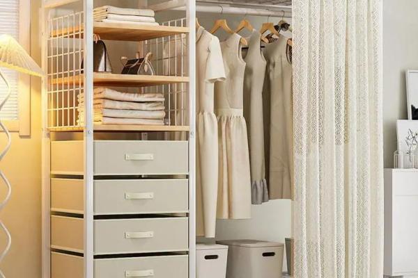 卧室风水之衣架放卧室哪个位置