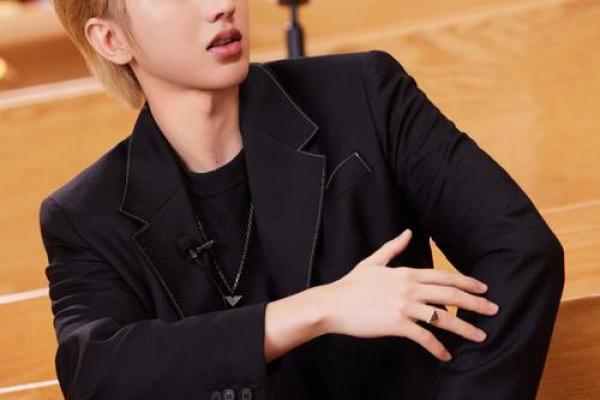 蔡徐坤姓名配对测试 蔡徐坤姓名图片？