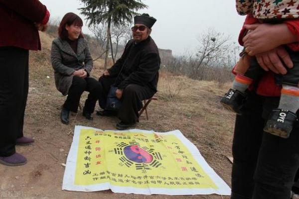 关于算命的三个真实小故事，看完第三个顿时恍然大悟！