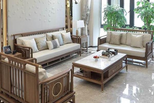 沙发靠楼梯风水