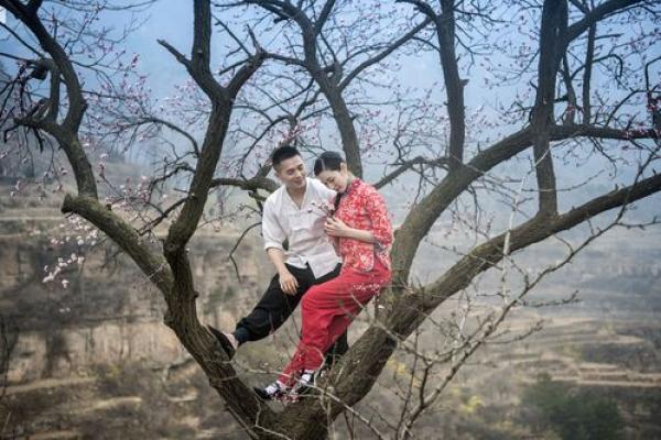 命中姻缘晚，嫁不出的原因，唐艺尹老师专业八字分析美貌智慧并重为何还未脱单？