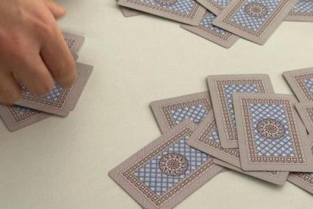 抽牌算命的抽牌图片