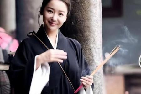 青城山女道士算命准吗