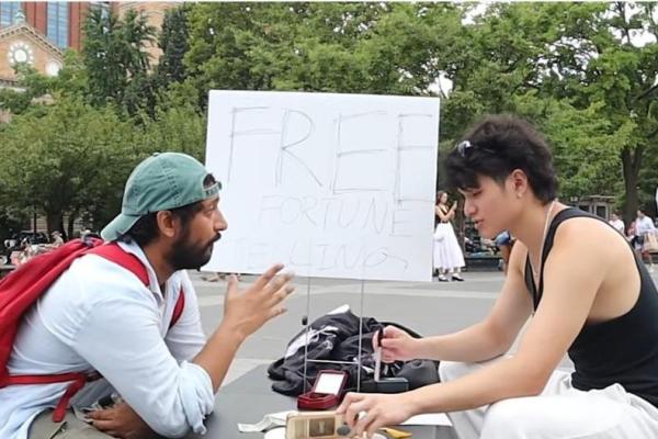 当中国算命遇上外国算命 当中国算命遇上外国算命