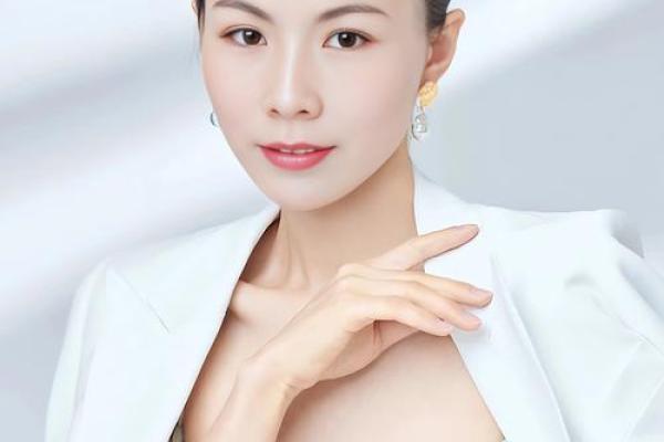 胡彦斌媳妇的漂亮长相，八字资料曝光！