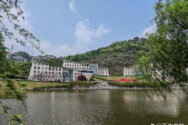 臭水塘房子风水讲究图片