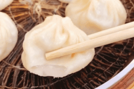 算命说有机会吃到小笼馒头